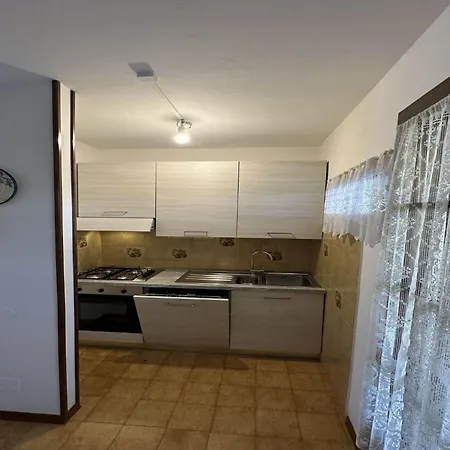 Duplex With Wifi And Fireplace דירה ביביונה